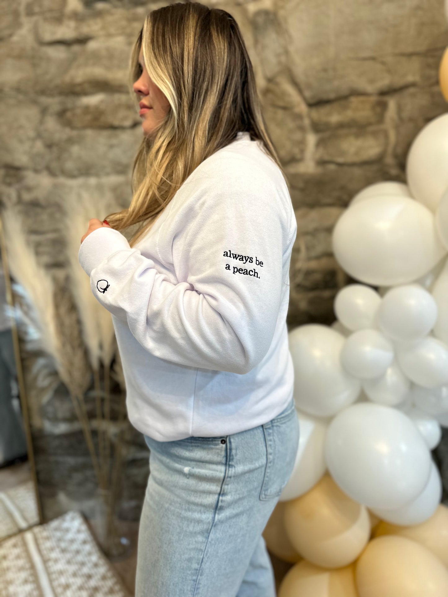 "always be a peach" crewneck- Crisp White