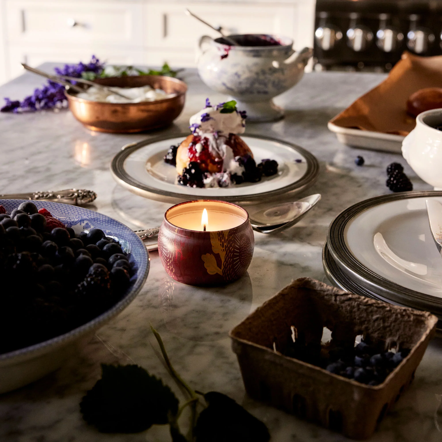 Voluspa Foraged Berry- Mini Tin