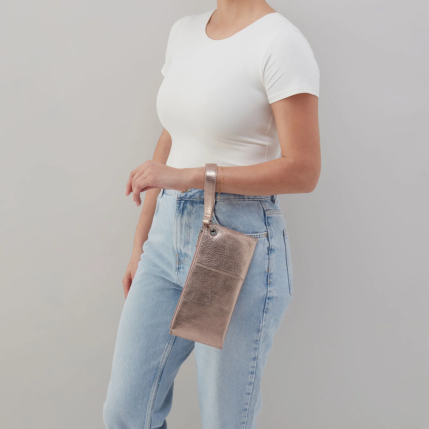 HOBO Vida Sling- Cameo Quartz