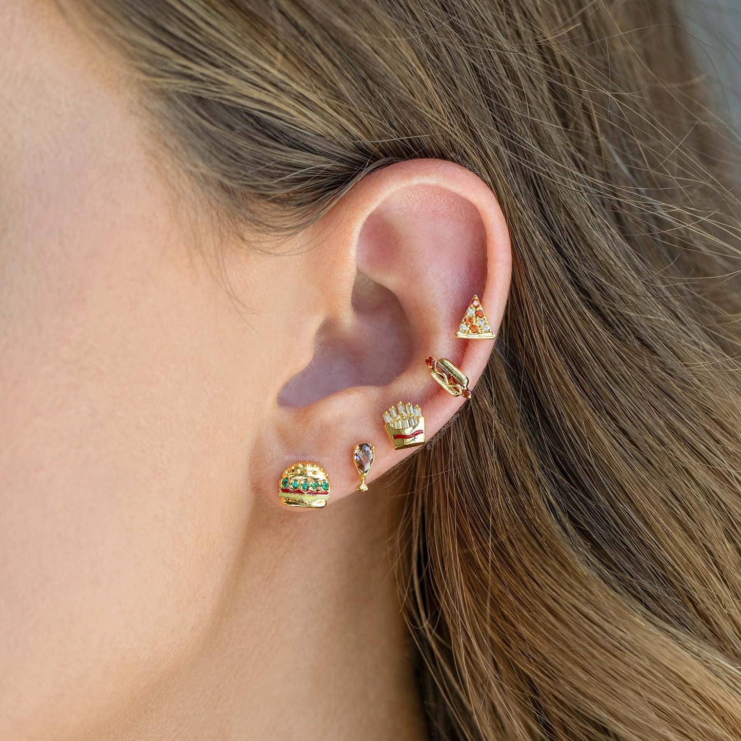 Girls Crew Hot Dog Studs: Silver