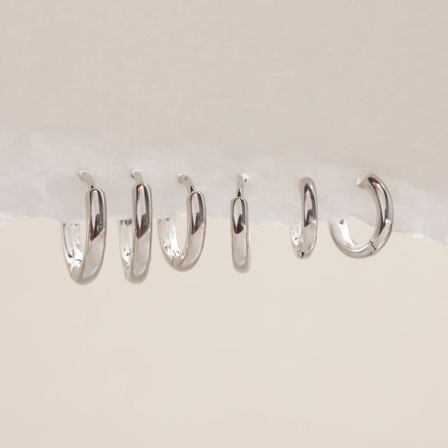AGilrs Crew Angel City Hoop Set: Silver