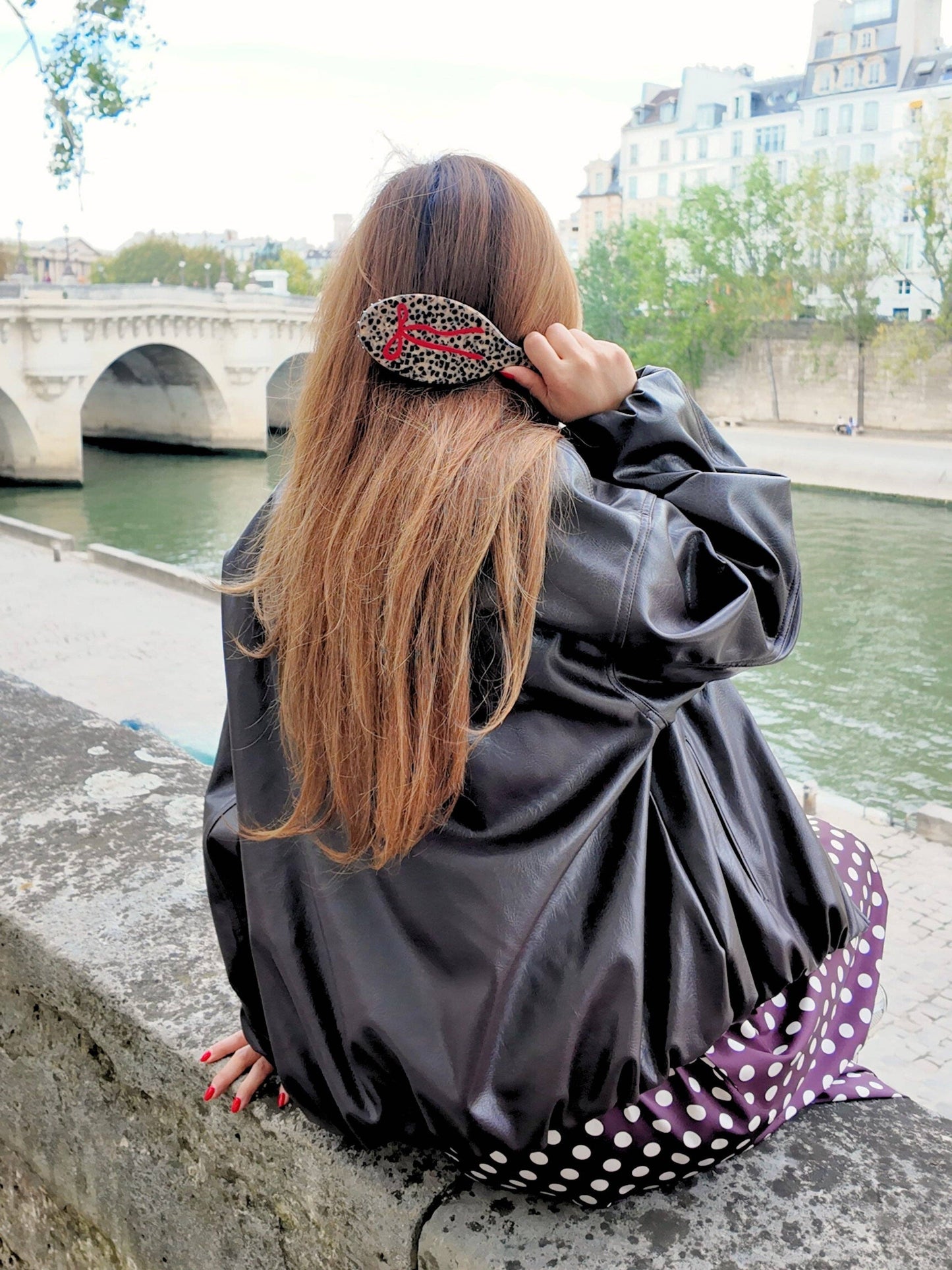 Solar Eclipse Hand-painted Leopard Bow Amazing Hair Day Brush