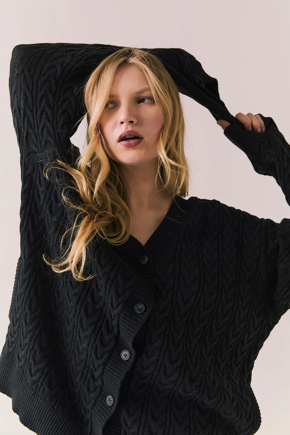 Chaser Pierre true Black Cardigan
