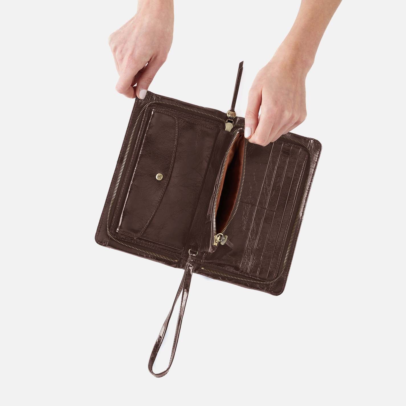 HOBO Vida Wristlet in Polished Leather- Hearthstone