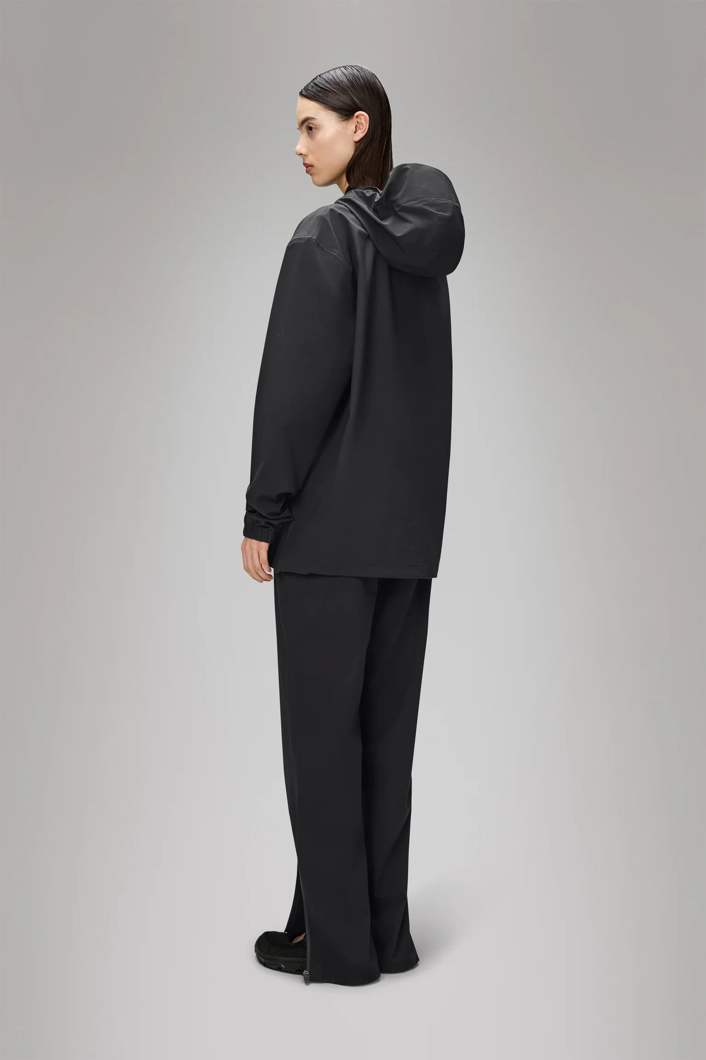 RAINS Suva Hardshell Jacket- Black